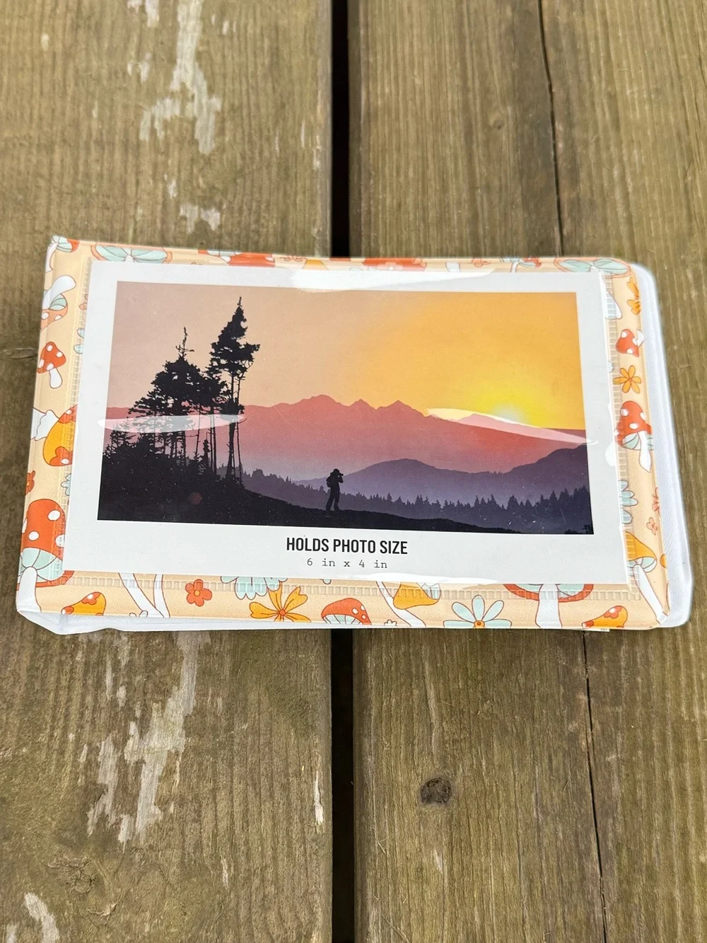Kensie Colorful Mushroom 4 Inch by 6 Inch Photo Album - Picture 4 of 15